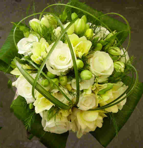 Download Eileen Jenkins Rose amp; Lemon Freesia Bouquet