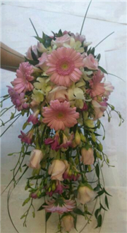 pink and ivory traditional bridal shower
